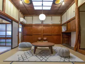 Makkocho House