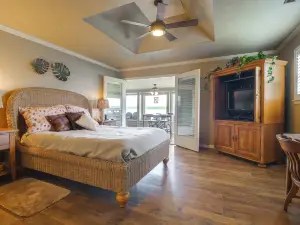 Game Room, Fishing Cabin & Dock on Grand Lake!