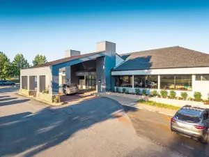 Holiday Lodge Hotel and Conference Center