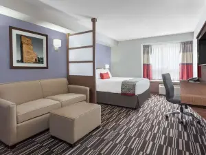 Microtel Inn & Suites by Wyndham Ladysmith Oyster Bay