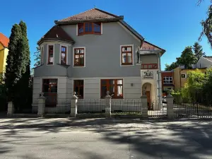 Dali Aparthotel
