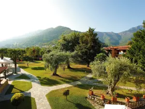 Ariadni Hotel Bungalows