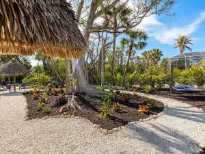 Driftwood Inn
