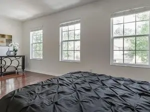 Charming 2-bedroom townhome in beautiful Riverview with WiFi, AC