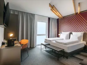 民宿施特拉爾松德酒店