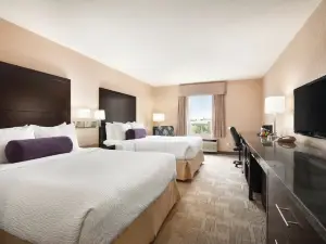 PRAIRIE CREST CALGARY AIRPORT by IHG