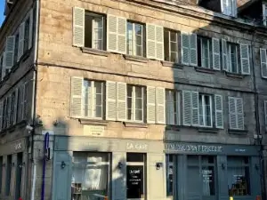 La Villa Louana 1 Appartement 160m2 sobriété,élégance en cœur de Ville