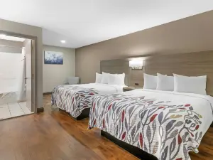 Red Roof Inn & Suites Swansea