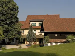 Inselhotel Faakersee