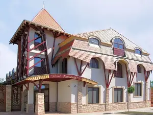 Hotel Kumánia