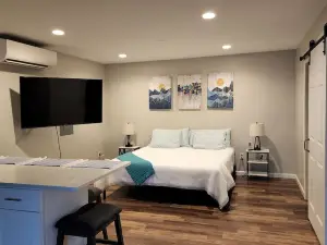 Spacious Studio with All the Comforts of Home