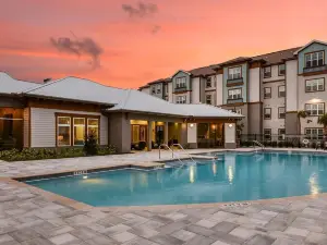 Landing Apartments Near South Apopka, FL