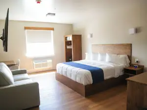 Splash Canyon Hotel