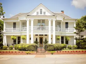 Experience History in an original Carriage House located behind a Colonial home.