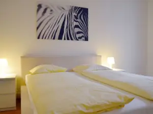 Rent a Home Landskronstrasse - Self Check-IN
