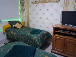 Une Chouette Maison
