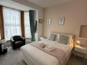 Victoria Guest Accommodation & Studio Apartments