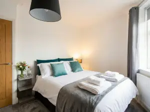 Spacious 3BR Home Retreat in Halifax Countryside