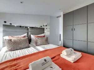 Lion Apartments - Santorini Studio