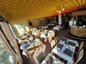Hotel Oronto