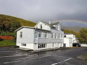 1908 Hostel by Tröll