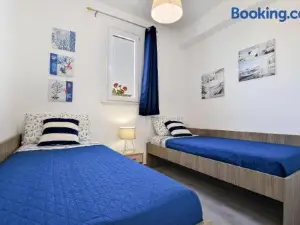 2 Bedroom Amazing Apartment in Trappeto