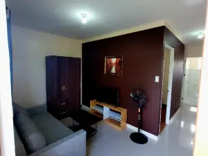 A Suite Apartelle Unit. A minutes walk to downtown