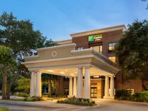Holiday Inn Express & Suites CHARLESTON - MOUNT PLEASANT by IHG
