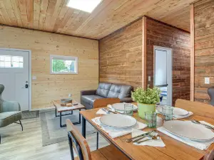 Near Twilight Sites & Scenic Hikes: Forks Apt