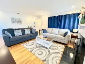 3 Bedroom Residential Home in the Lovely Town Near SFO San Francisco