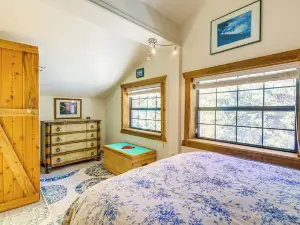 Mountain Chalet Getaway Steps to Crystal River!