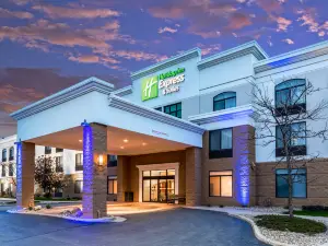 Holiday Inn Express & Suites CEDAR FALLS - WATERLOO by IHG