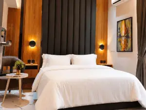 TOMA Hotel