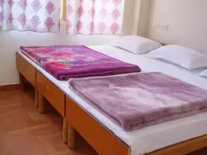 Garr Ganga Resort & Heritage