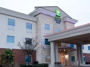 Holiday Inn Express & Suites NEW BOSTON by IHG