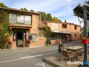 盧西加侖飯店