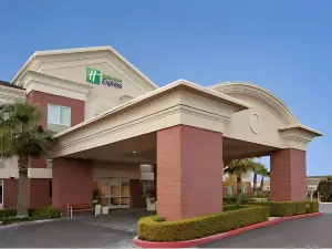 Holiday Inn Express 伍德蘭德