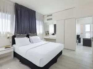 Best Western Regency Suites