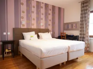 Hotel le Divona "au Coeur de Divonne"