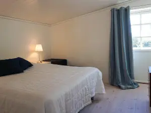 5 person holiday home in FJÄLLBACKA
