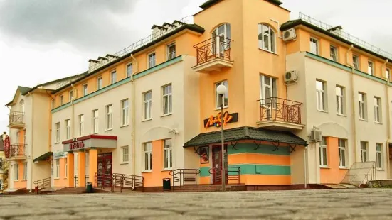 斯拉維亞酒店