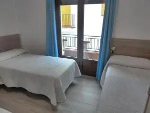 Hostal Casa Fermina- A 2 Horas de las Pistas de esquí
