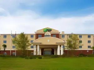 Holiday Inn Express & Suites MOULTRIE by IHG