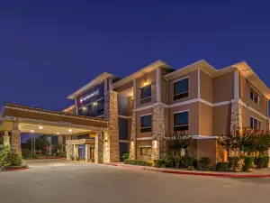 Best Western Plus Lytle Inn  Suites