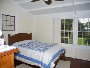 Newly renovated piece of paradise.  Experience Old Hawaii at its best.