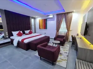 Saint Tropez Hotel and Suites