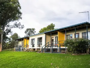 Bumblebrook Farm Motel
