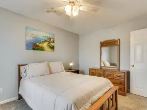 Near Tennessee River! Pet-friendly Family Cottage!