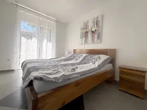 Perla Blu - Prime Seafront Apartment