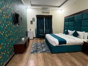 Hotel de Raj Sialkot